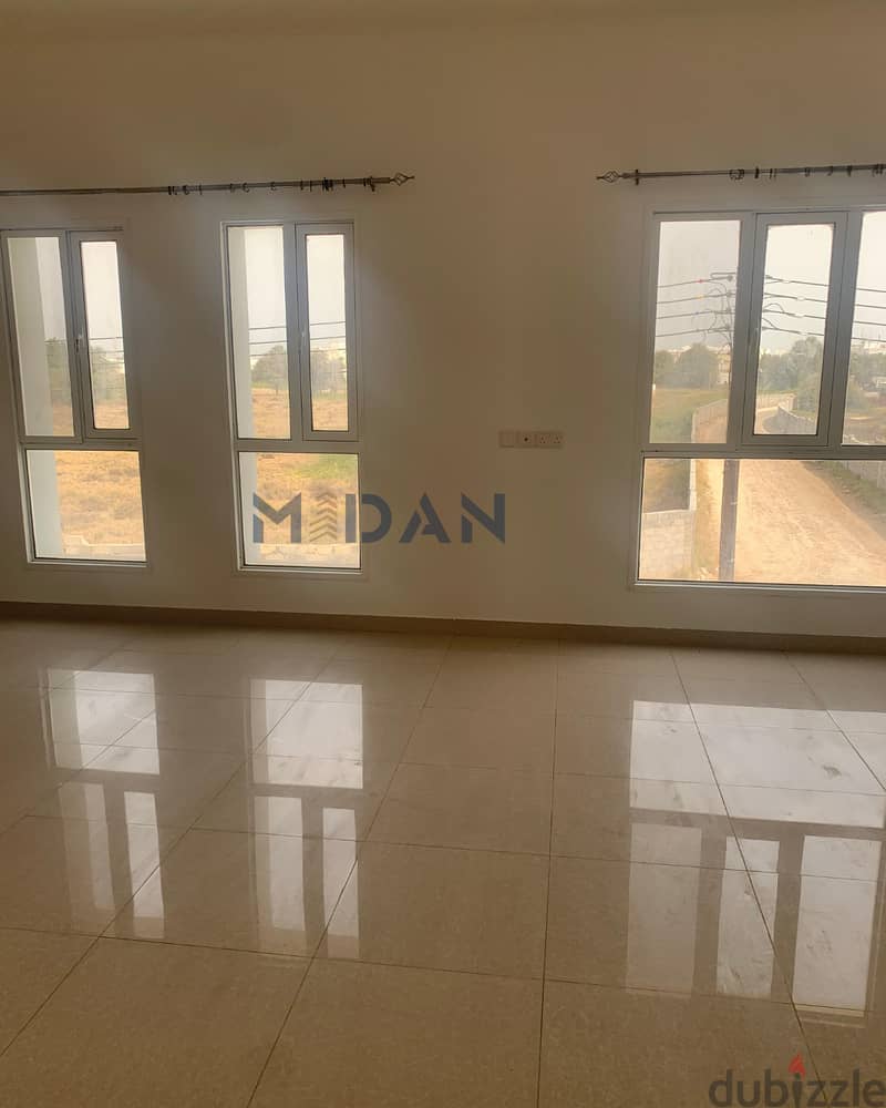 فيلا واسعة 5 غرف نوم - السيب — 4